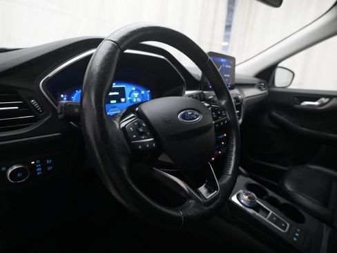 Used 2021 Ford Escape Titanium AWD/4WD image 8