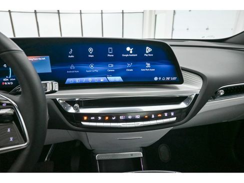 Certified 2024 Cadillac Lyriq Luxury AWD/4WD image 17