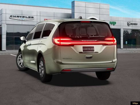 New 2027 Chrysler Pacifica Select FWD image 5
