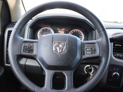 Used 2015 RAM 1500 Express image 25