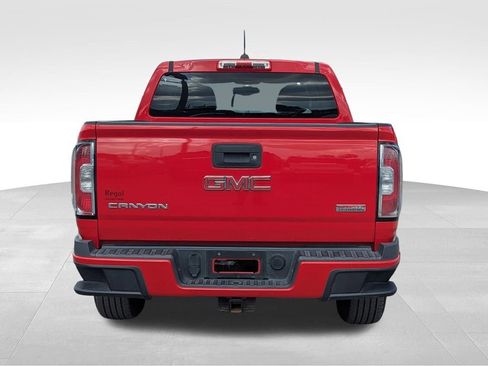 Used 2015 GMC Canyon SLE w/ All-Terrain Adventure Package image 4