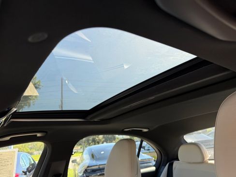 Used 2025 Mercedes-Benz C 300 Sedan image 30