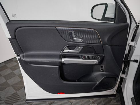 Certified 2024 Mercedes-Benz EQB 250+ image 20