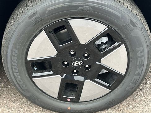 New 2026 Hyundai Santa Fe SE image 9