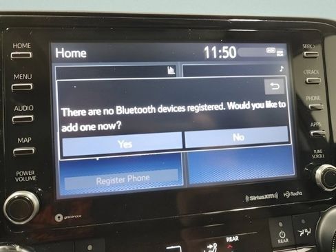 Used 2022 Toyota Highlander XLE image 5