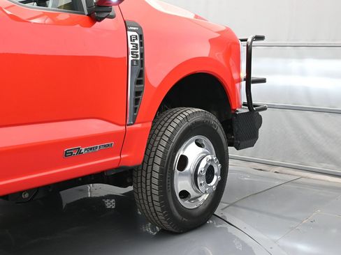 Used 2024 Ford F350 Lariat w/ FX4 Off-Road Package AWD/4WD image 51