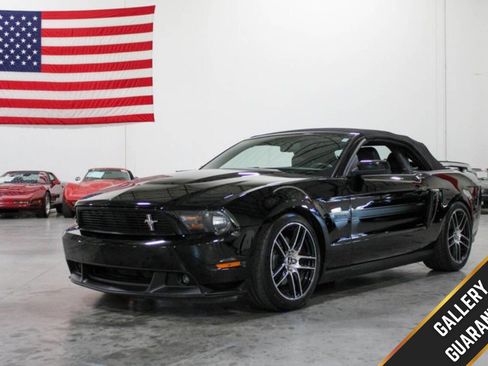 Used 2012 Ford Mustang GT Premium image 1