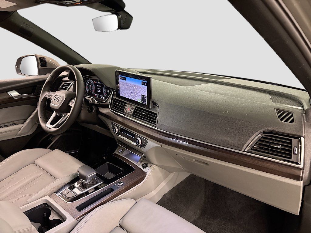 Used 2025 Audi Q5 2.0T Premium Plus AWD/4WD image 14