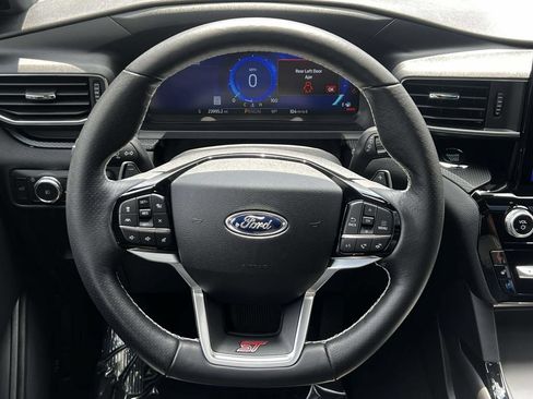 Used 2022 Ford Explorer ST w/ Equipment Group 401A AWD/4WD image 13
