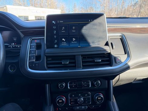 Used 2024 Chevrolet Tahoe Z71 w/ Luxury Package image 15