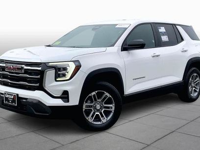 Used 2025 GMC Terrain Elevation