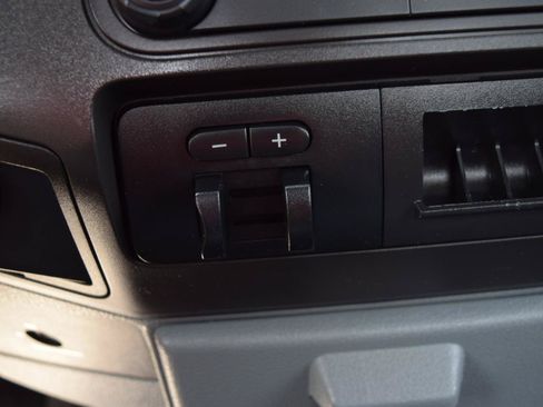Used 2016 Ford F250 XL RWD image 17