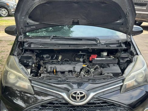 Used 2015 Toyota Yaris SE FWD image 10