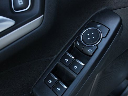 Used 2022 Ford Escape SEL image 6