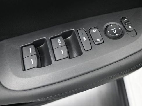 New 2026 Honda HR-V LX image 13