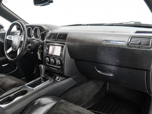 Used 2009 Dodge Challenger SRT8 image 10