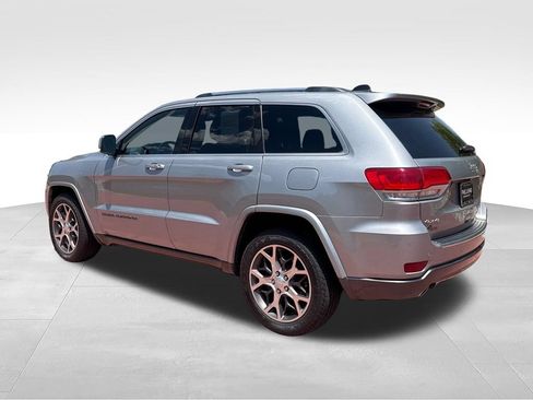 Used 2018 Jeep Grand Cherokee Limited AWD/4WD image 6