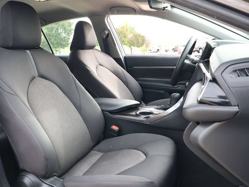 Used 2024 Toyota Camry LE FWD image 28