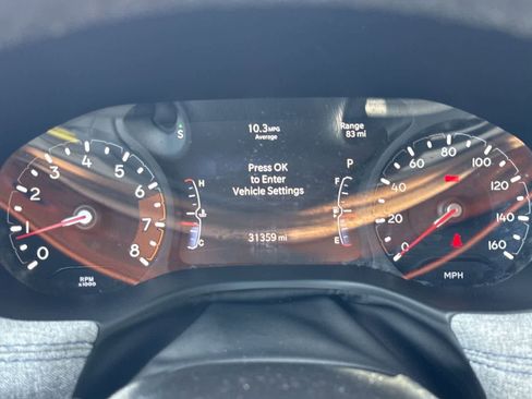 Used 2025 Jeep Compass Latitude AWD/4WD image 16