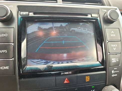 Certified 2017 Toyota Camry SE w/ Moonroof Package FWD image 14