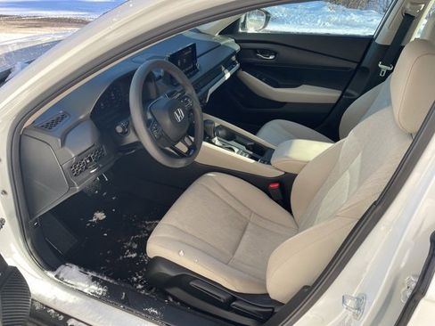 Certified 2023 Honda Accord LX image 11