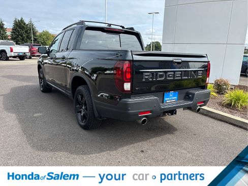 Used 2025 Honda Ridgeline Black Edition image 4