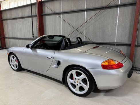 Used 2001 Porsche Boxster S image 8