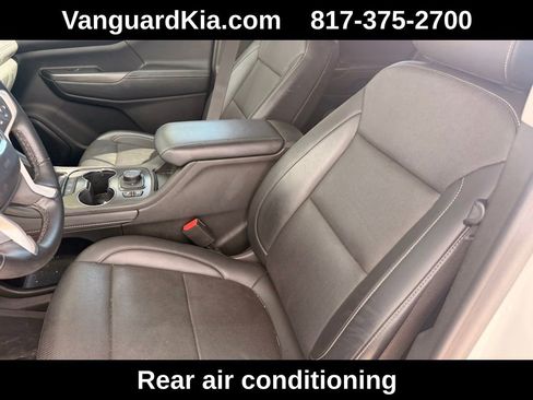 Used 2023 GMC Acadia SLT w/ Elevation Edition FWD image 13