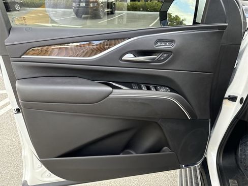 Used 2023 Cadillac Escalade Sport Platinum w/ LPO, ONYX Package image 37