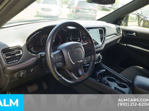 Used 2025 Dodge Durango GT RWD image 5