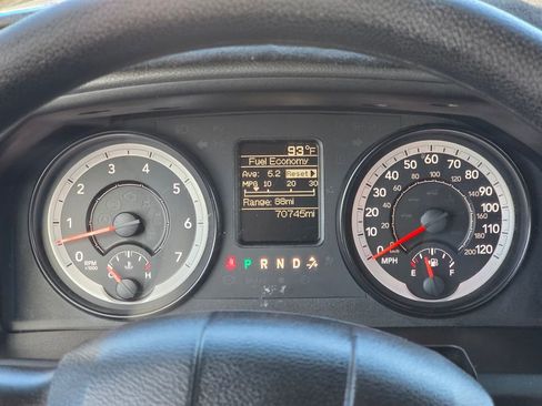 Used 2015 RAM 1500 ST w/ SXT Appearance Group AWD/4WD image 18