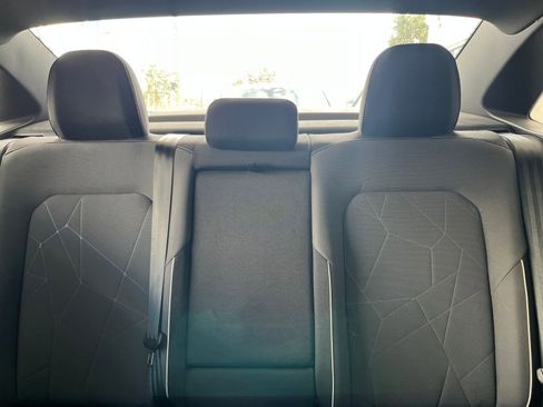 Used 2025 Volkswagen Jetta Sport image 44