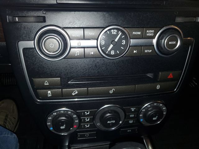 Used 2015 Land Rover LR2 AWD/4WD image 19