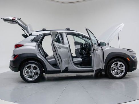 Used 2023 Hyundai Kona SEL image 13
