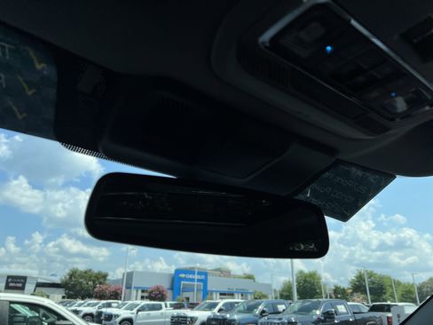 Used 2023 Ford F250 Lariat w/ Sport Appearance Package image 27