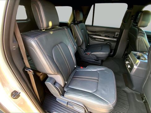 Used 2023 Ford Expedition Max Platinum AWD/4WD image 20