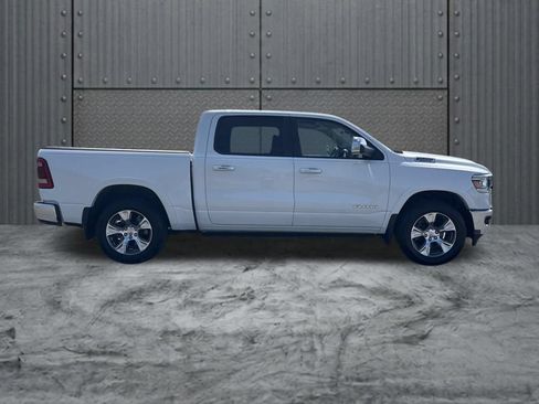 Used 2020 RAM 1500 Laramie AWD/4WD image 9