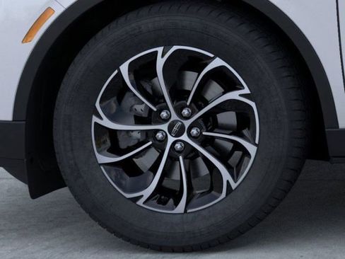 New 2026 Lincoln Nautilus Premier image 19