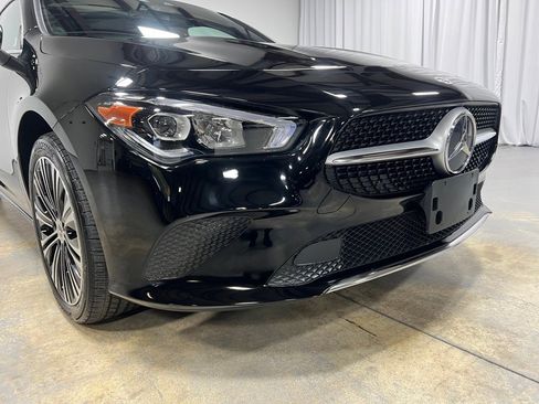 Used 2023 Mercedes-Benz CLA 250 4MATIC image 11