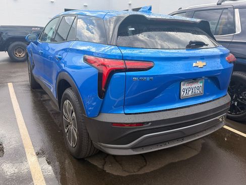 Used 2025 Chevrolet Blazer EV LT FWD image 5