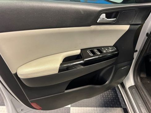 Used 2017 Kia Sportage SX AWD/4WD image 8