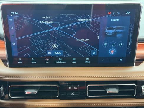 Used 2022 Lincoln Nautilus Reserve image 25