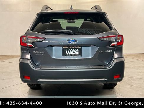 Used 2025 Subaru Outback Premium image 4