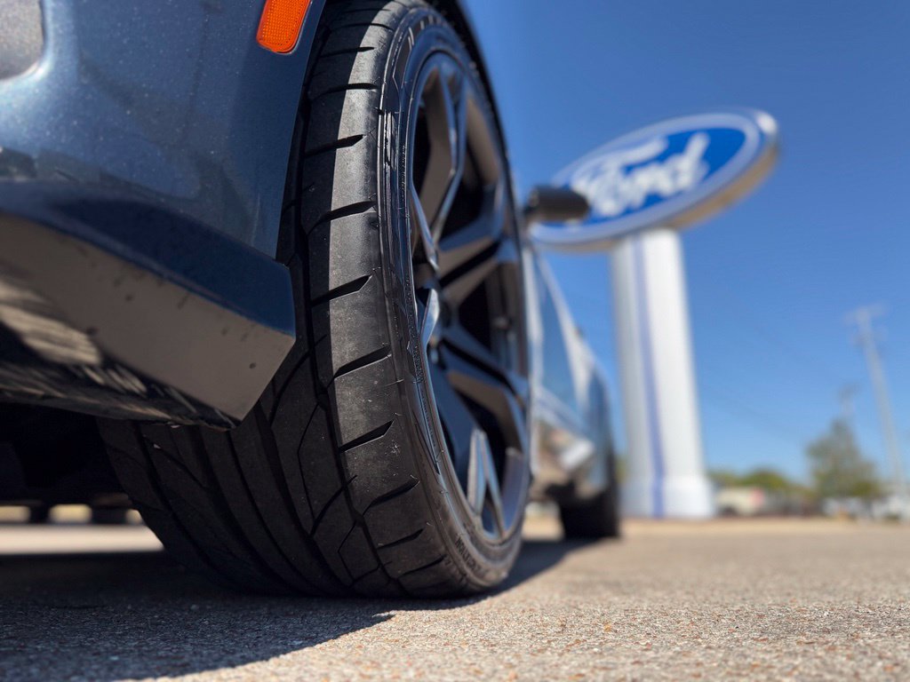 Used 2019 Chevrolet Camaro SS RWD image 30