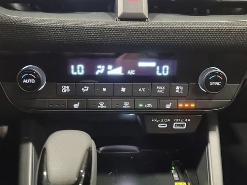 New 2026 Subaru Outback Limited AWD/4WD image 31