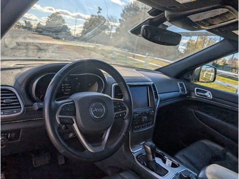 Used 2018 Jeep Grand Cherokee High Altitude image 18