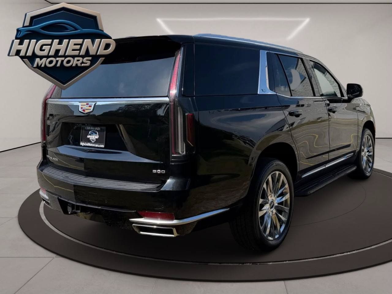 Used 2023 Cadillac Escalade Premium Luxury w/ LPO, Floor Liner Package AWD/4WD image 6