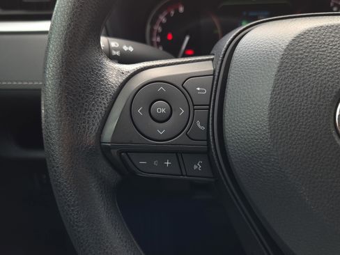 Certified 2025 Toyota RAV4 LE FWD image 26