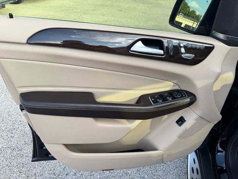 Used 2018 Mercedes-Benz GLE 350 image 17