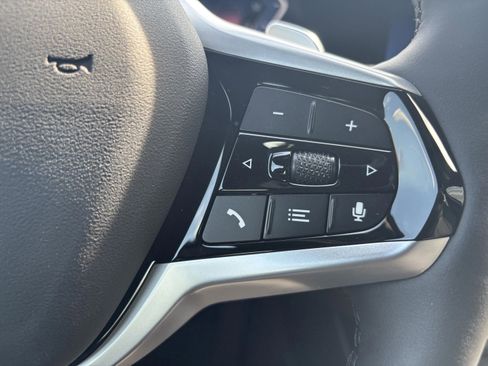 Used 2025 BMW 330i xDrive Sedan image 11